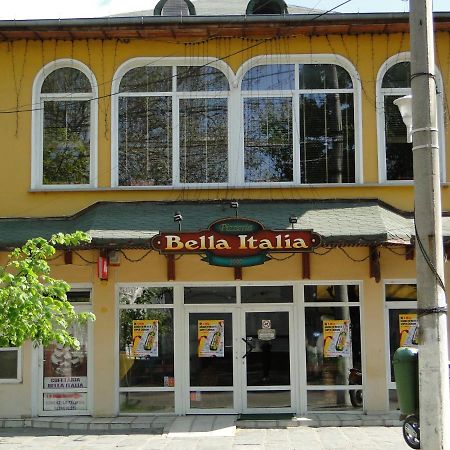 Hostel Bella Italia Брэила Экстерьер фото